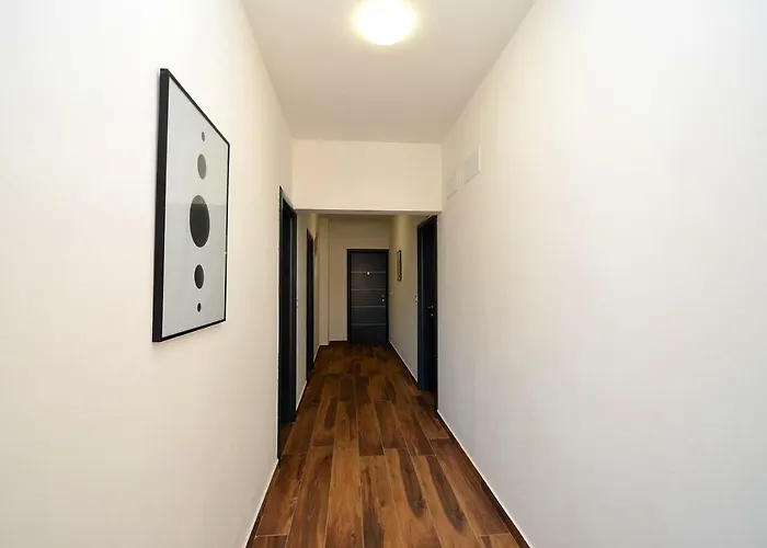 Stella Apartments
