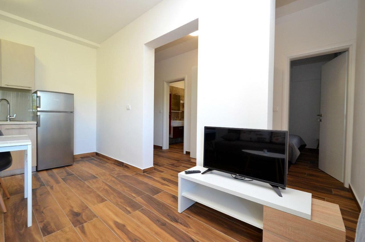 Stella Apartment *