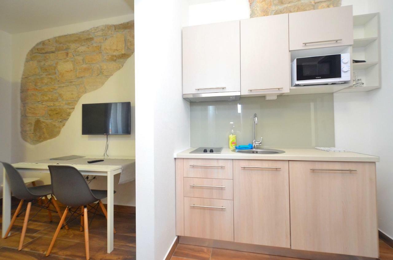 Stella Apartment *