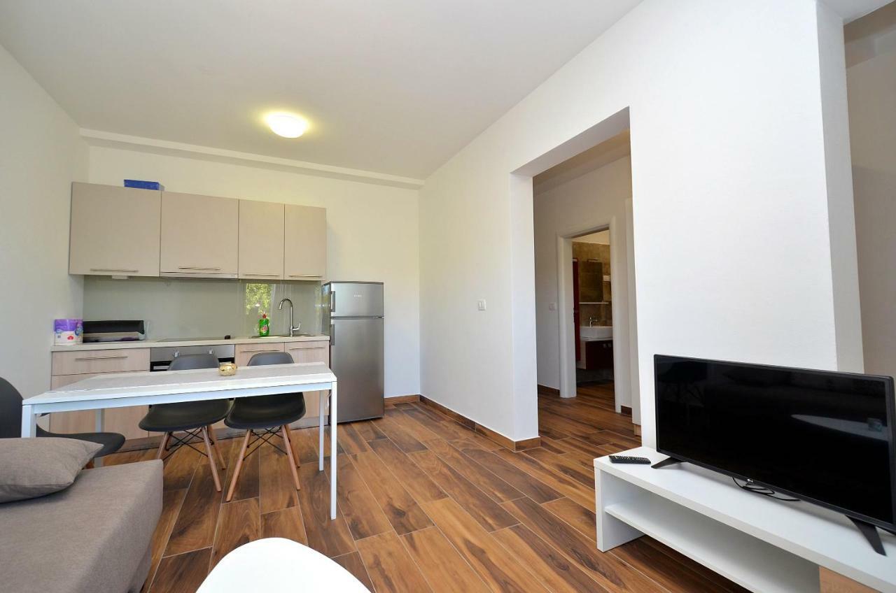 Stella Apartment *